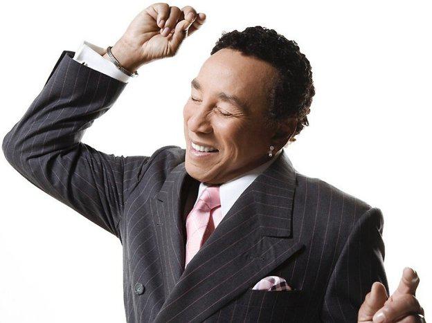 cover image for Smokey Robinson